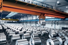 Khủng hoảng thiếu điện đẩy giá nhôm vượt 3,120 USD