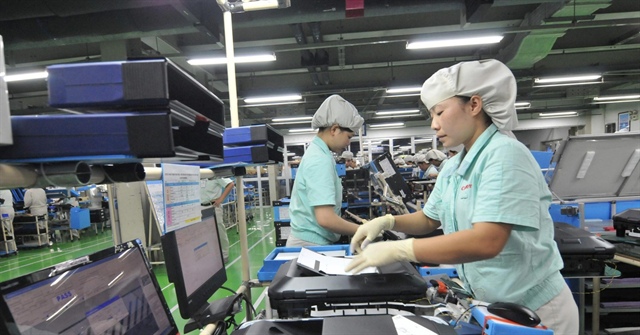 Nhiều doanh nghiệp điện tử tiếp tục mở rộng sản xuất tại Việt Nam