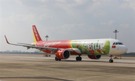 Vietjet, Rolls Royce ink $400-mln engine deal