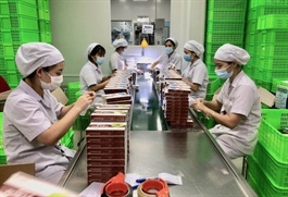 Vietnam's manufacturing output grows again as pandemic subsides