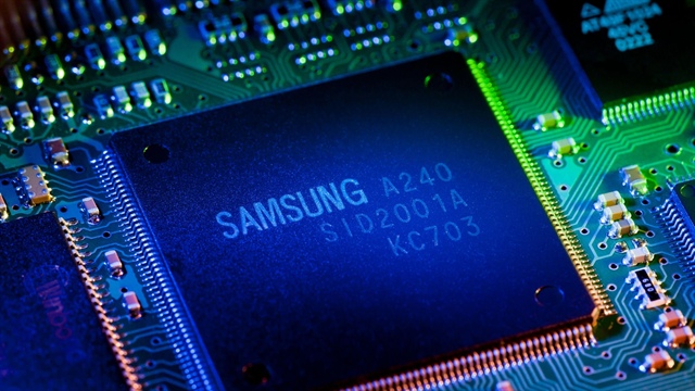 Samsung tìm cách tiêu khối tiền mặt 100 tỷ USD ảnh 3