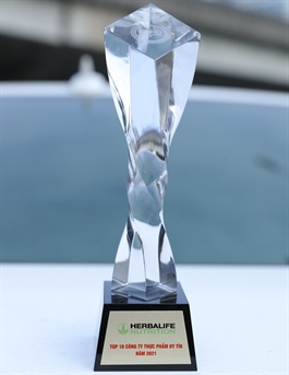 Herbalife Vietnam wins “Top 10 Most Reputable Food Companies 2021” Award