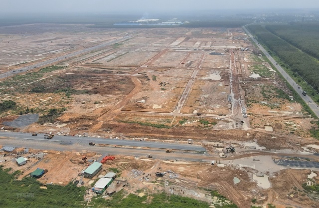 Read more about the article Phó Thủ tướng Lê Văn Thành: Dự án sân bay Long Thành ai làm chậm tiến độ thì đứng ra ngoài