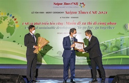 Hanwha Life Vietnam honored as Community-oriented Company by Saigon Times