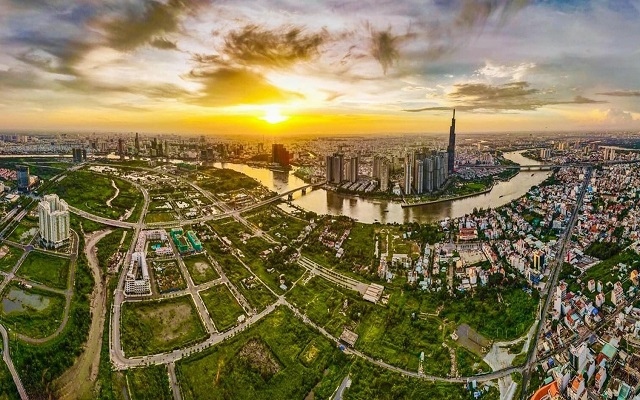 Read more about the article Nghịch cảnh giá nhà đất tại khu Đông Thành phố Hồ Chí Minh