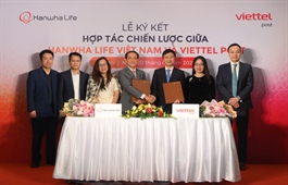 Hanwha Life Vietnam and Viettel Post sign cooperation deal on insurance distribution