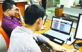 Vietnam’s stock market aims at new heights