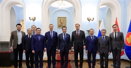 Việt Nam, Russia agree to sustain growth in economy-trade cooperation
