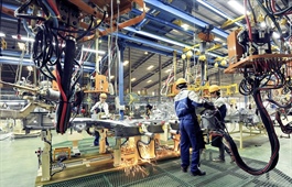 Major foreign manufacturers provide opportunities for support industries
