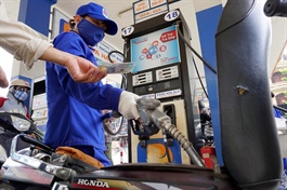 Petrol prices in Vietnam climb to all-time high