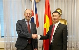 Vietnam, Slovakia seek opportunities to promote cooperation, investment