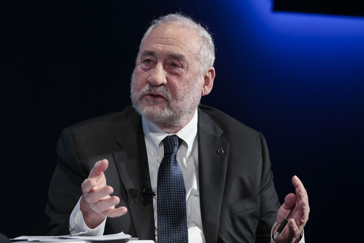 ViMoney: Chuyên gia đoạt giải Nobel kinh tế Joe Stiglitz: Tăng lãi suất cũng không thể “chữa lành” căn bệnh lạm phát