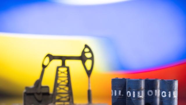 Lệnh cấm vận dầu Nga của EU: Chiến lược đầy rủi ro nhưng lợi ích có xứng đáng?