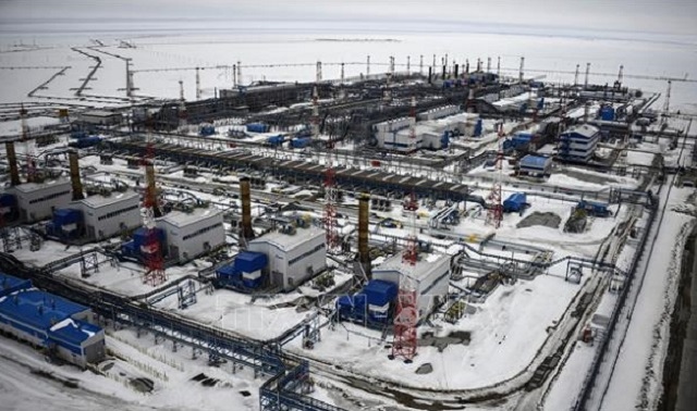 Mỹ gia hạn miễn trừ trừng phạt đối với các khoản thanh toán năng lượng cho Nga