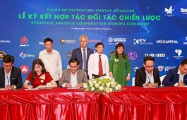 Young entrepreneurs startup incubator launched in HCMC