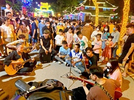 Hanoi takes solutions to spur night economy