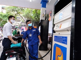 Gov't instructs further tax cut on petrol products in July