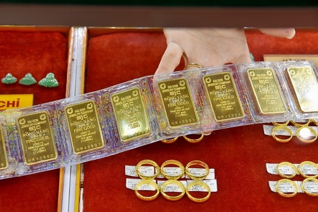 Giá vàng ngày 6.8.2022: Mua vàng nhẫn rẻ hơn miếng 14 triệu đồng