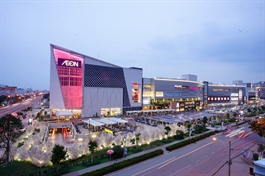 AEON launches its fast fashion brand in Vietnam