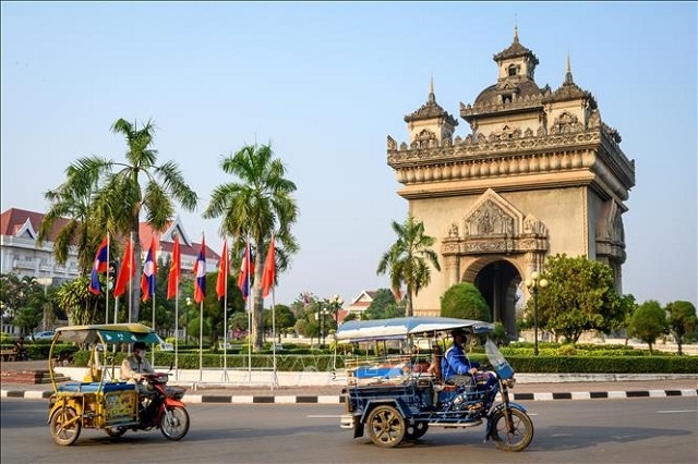 ADB hạ triển vọng tăng trưởng kinh tế Lào năm 2022 và 2023