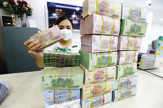 &#39;&#39;Giải cứu&#39;&#39; bất động sản: Mòn mỏi ngóng vốn hay chịu đau để tái cấu trúc?