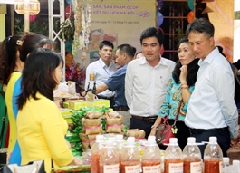 Festival displays OCOP products linked to Hanoi tourism underway this week