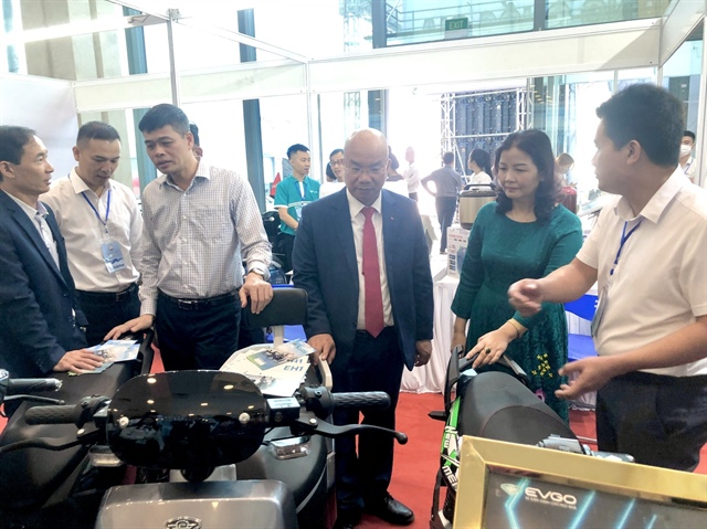 Hanoi hosts international industrial fair 