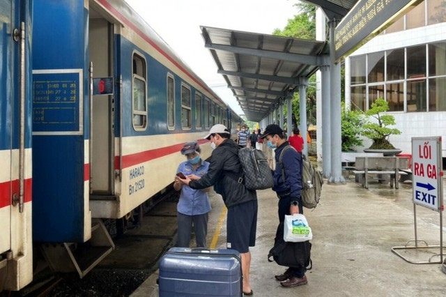 Đường sắt Sài Gòn bổ sung thêm 10.000 vé tàu Tết - Ảnh 1.