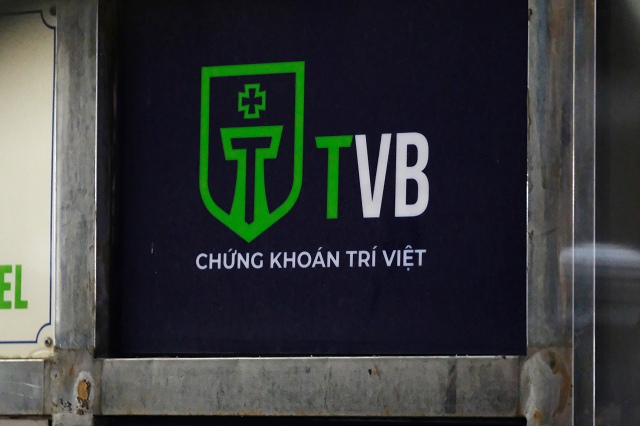 Bản tin chứng khoán, cập nhật tin tức, tin nhanh thị trường chứng ...