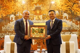 Hanoi, Gold Coast eye stronger partnership