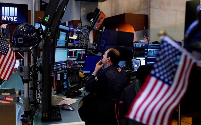 Nhà đầu tư Mỹ mất hơn 1,900 tỷ USD khi chứng khoán lao dốc