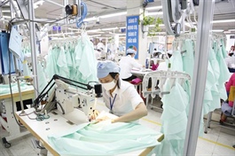 ADB forecasts Vietnam's economy to grow 7.5% this year