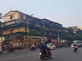 Hanoi stipulates compensation for renovation of apartment buildings