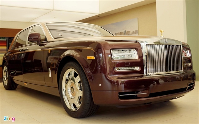 Rolls-Royce Phantom Lửa Thiêng ảnh 1