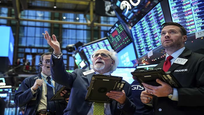 Dow Jones rớt 255 điểm, giảm phiên thứ 4 liên tiếp