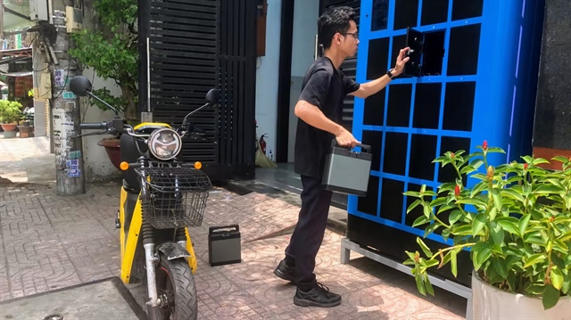 Startup đứng đằng sau các trạm đổi pin xe máy điện tại Việt Nam | Vietstock