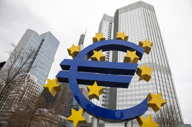 Eurostat: Kinh tế Eurozone rơi vào tình trạng suy thoái kỹ thuật