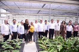 Cuba’s delegation visits Hanoi’s modern agro production models