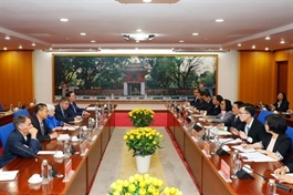 Việt Nam, US promote further financial cooperation