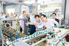 Vietnamese businesses empowered by Samsung's smart factory development project