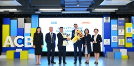 DHL Express partners with ACB to cut carbon emissions using sustainable aviation fuel
