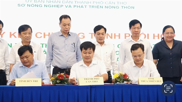 Cần Thơ ký kết chương trình phối hợp đảm bảo ATTP, nâng cao chất lượng NLTS giao thương với Thừa Thiên Huế và Bến Tre