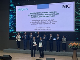 Prime Ministers witness signing ceremony of Signify-NIC cooperation agreement