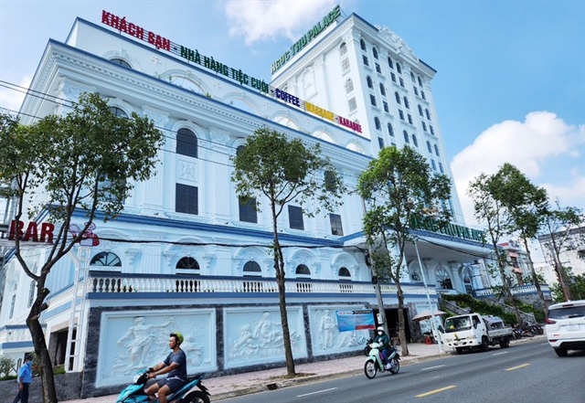 Ngọc Thu Palace tọa lạc tại số 78 Lê Duẩn, phường 3, TP Sóc Trăng, khởi công năm 2021, xây trên khuôn viên 15.000 m 2, gồm 12 tầng và có 96 phòng lưu trú.