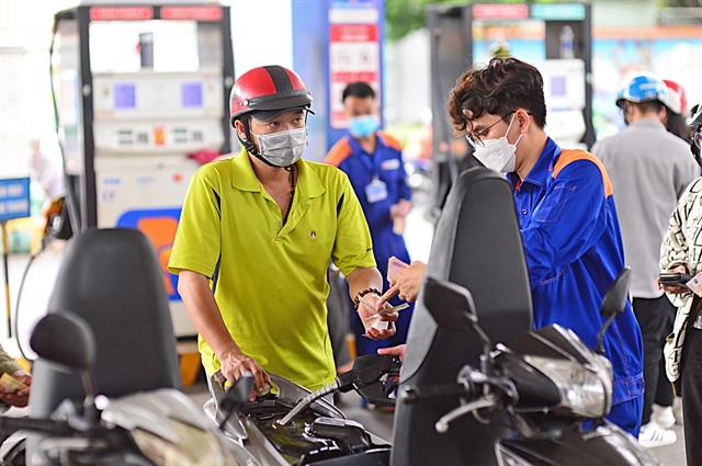 ​Vietnam’s fuel prices inch down slightly