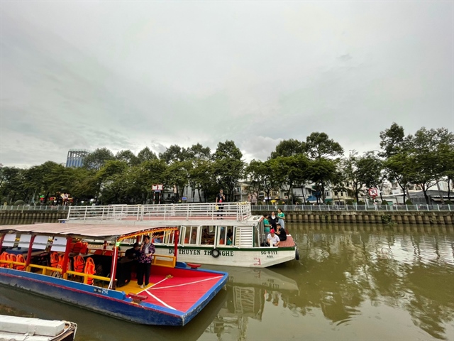 Tour du lịch nội đô trên kênh Nhiêu Lộc - Thị Nghè là sản phẩm du lịch hấp dẫn của <span>TP.HCM</span>.