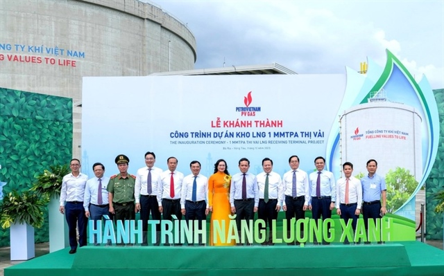 Lãnh đạo Chính phủ và Trung ương chúc mừng sự kiện khánh thành kho LNG đầu tiên của Việt Nam