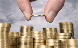 Một công ty chứng khoán có cổ đông Hồng Kông muốn tăng vốn gấp đôi