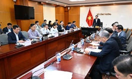 Bộ Công Thương: Xây dựng giải pháp nâng cao năng lực tiếp nhận than về Việt Nam