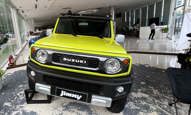 Mẫu xe Suzuki Jimny có giá khoảng 1 tỉ đồng đang thu hút sự chú ý của người tiêu dùng